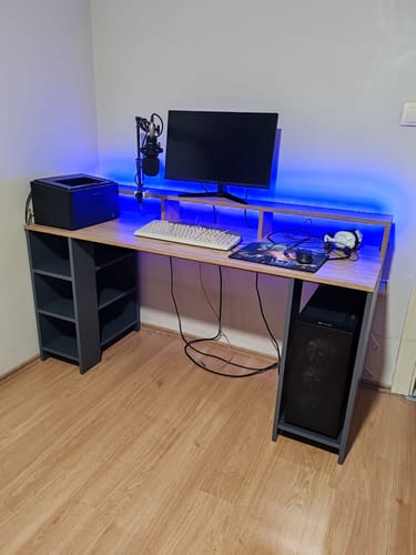 Customer photo review of Rani HA122 Led Işıklı Kumandalı RGB Raflı Oyuncu Bilgisayar Masası Çalışma Masası Sepet Ceviz - Antrasit