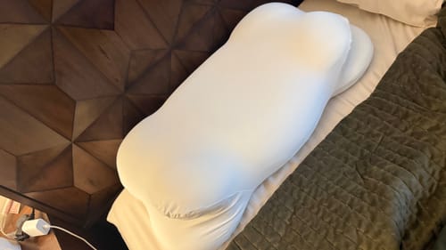 Customer photo review of Mellow CloudAlign™ Pillow