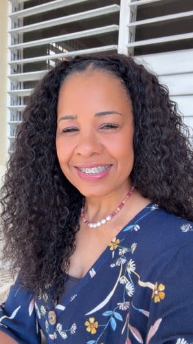 Customer photo review of CurlyMe 3 In 1 Half Wig Burmese Curly Glueless Install Half Wig With Adjustable String Beginner Friendly