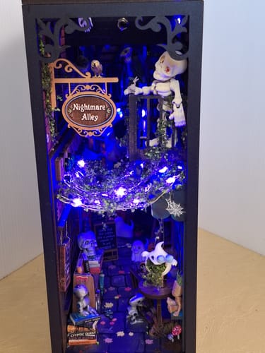 Customer photo review of Dreamy MiniAlley - Booknook DIY kit