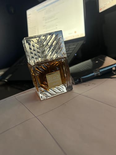 Customer photo review of Lattafa Khamrah Eau De Parfum For Unisex