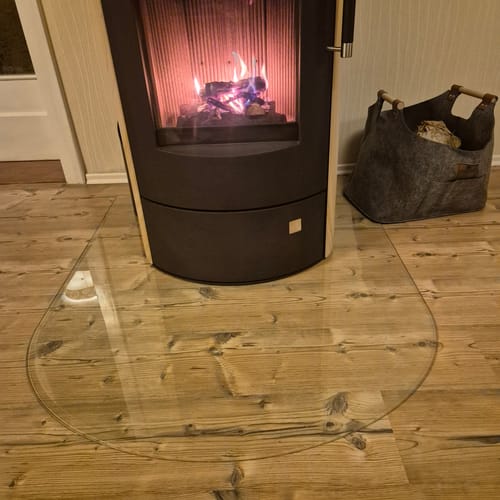 Customer photo review of Glasplatte Kamin, Funkenschutzplatte Glas für Kaminofen - Rundbogen