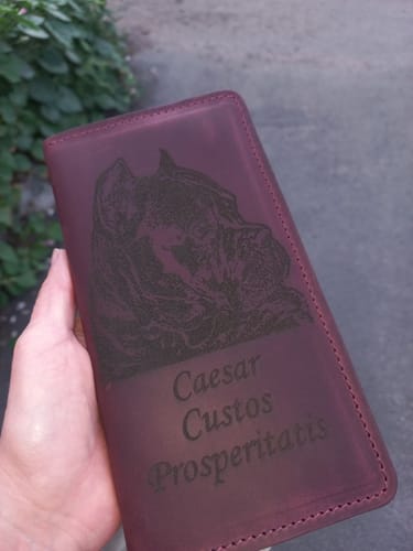 Customer photo review of Жіночий шкіряний гаманець ручної роботи, гравіювання будь-якого фото