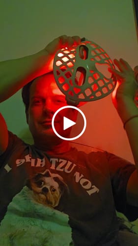 Customer video review of Peachaboo Glo Aurora Silicone LED Light Therapy Mask (with NIR)