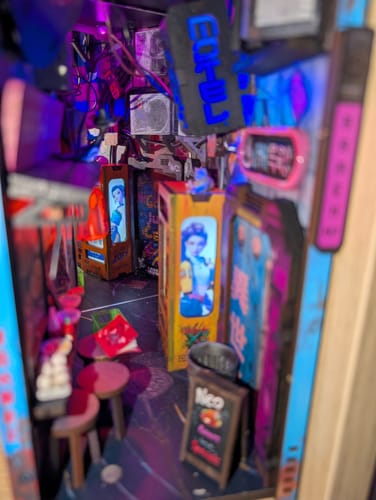 Customer photo review of Neo Ramen MiniAlley – A Cyberpunk DIY Diorama Booknook