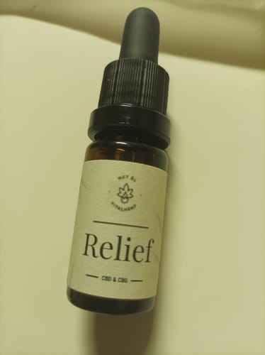 Customer photo review of CBD + CBG | Relief-Öl | Dein Morgenritual für Gelenke & Beweglichkeit - 10ml