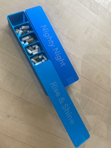 Customer photo review of Weekly AM-PM Vitamin XL Case 2.0