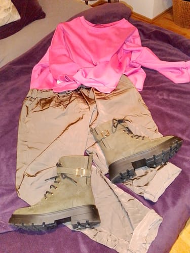 Customer photo review of GISELLE Oversize Sweater - verschiedene Farben