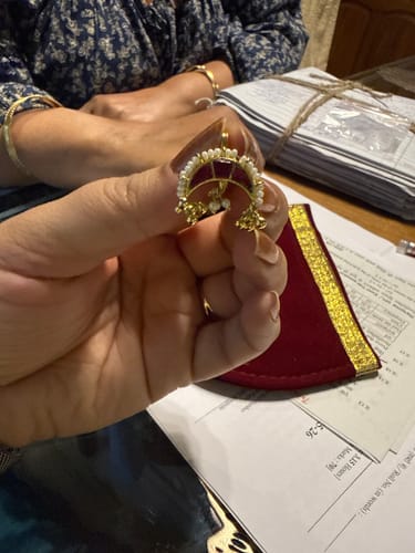 Customer photo review of Shruti 22k Gold Plated Earcuff