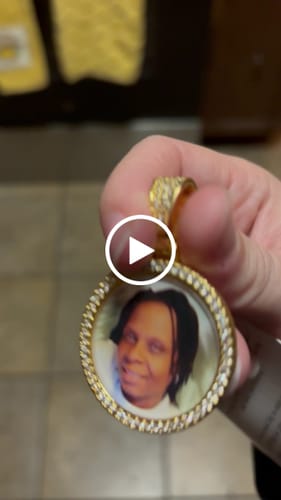 Alyssa B. review of Diamond Studded Angel Wing Photo Necklace image 1 out of 1