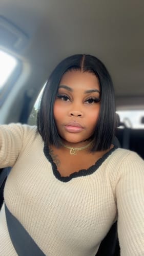 Customer photo review of Jet Black Blunt Beauty 13x4 HD Lace Frontal Wig Straight 12" 200% Fullness