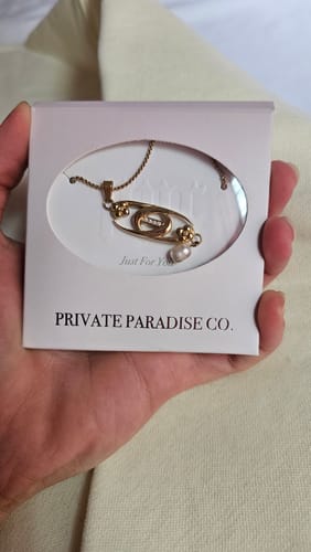 Customer photo review of ATZ Dreamy Day Necklace