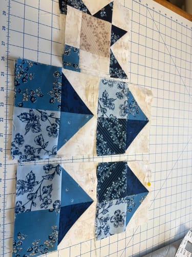 Customer photo review of Month 9 - Log Cabin Bellflower - Block Of the Month