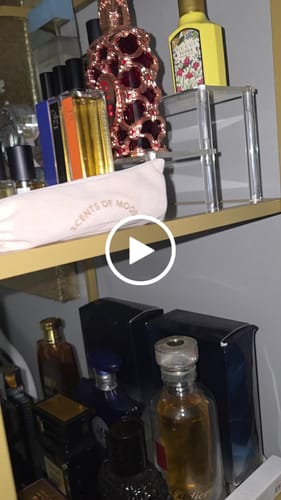 Customer video review of Rosendo Mateu - NO.5 EDP