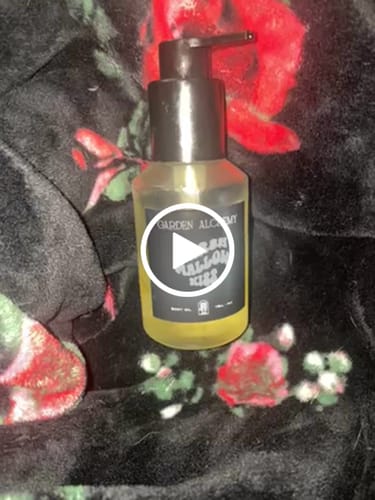 Customer video review of MARSHMALLOW KISS PERFUME BODY OIL