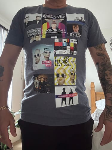 Customer photo review of Men's fitted t-shirt