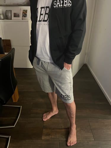 Customer photo review of Lifestyle Herren Stoff Shorts grau by SAEBIS®