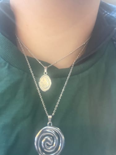Customer photo review of Céleste Necklace - Silver