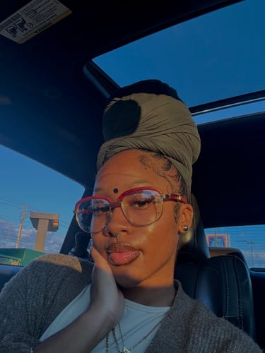 Kc B. review of Turmeric Dark Spot Removal Scrub image 1 out of 1