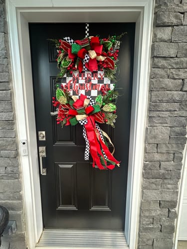 Customer photo review of "Merry Christmas" Plaque Oval Wreath