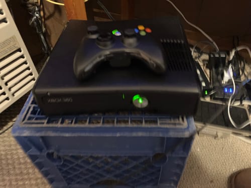 Customer photo review of Microsoft Xbox 360 Console Model S 250GB Black (Refurbished - Excellent)