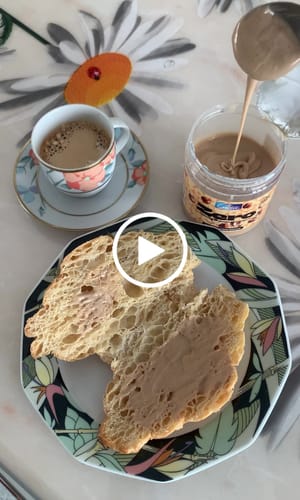 Customer video review of Crema proteica gusto nocciola bianca