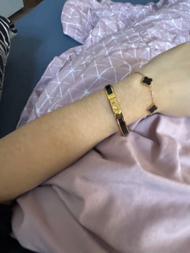 Kundenbewertung mit Foto zu Black Agapi Armreif