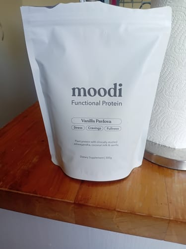 Customer photo review of Vanilla Pavlova