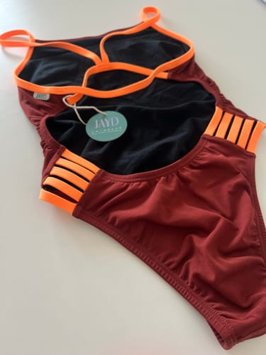 Customer photo review of LENNOX ONE PIECE || Cinnamon|Sunshine