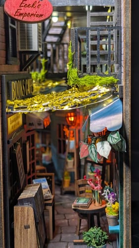 Customer photo review of Dreamy MiniAlley - Booknook DIY kit