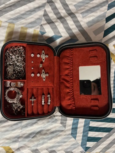 Customer photo review of DYT TRAVEL JEWELRY CASE