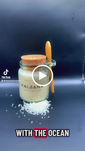 Customer video review of Aloha Bath Soak