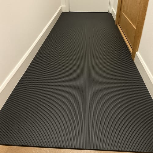Customer photo review of Fine Fluted Ribbed Rubber Matting – 3mm Thick Non-Slip Multi-Purpose Flooring | Durable SBR/Natural Rubber for Walkways, Workbenches & Industrial Use