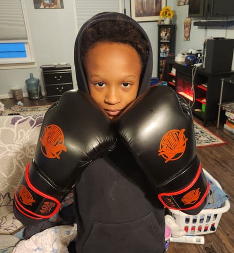 Customer photo review of Custom Black PU Leather Boxing Training Gloves C18