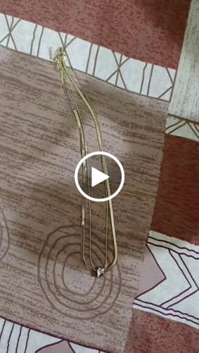 Customer video review of Gilded Rings Layered Necklace