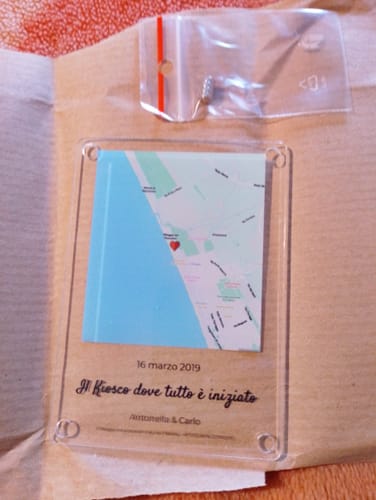Kundenbewertung mit Foto zu Magnete acrilico personalizzato “Dove tutto è iniziato”