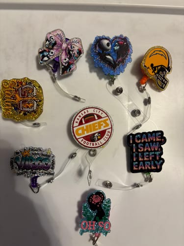 Customer photo review of Wholesale 10pcs/Pack Team Helmets DIY Acrylic Flatbacks for Badge Reels Keychains