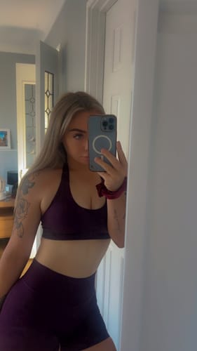 Elle R. review of BALANCE HALTER CROP - MULBERRY image 1 out of 1