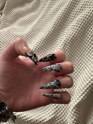 Customer photo review of Dark Altar