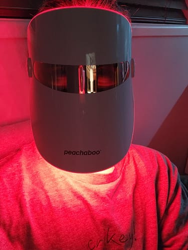 Customer photo review of Peachaboo Glo LED Light Therapy Mask