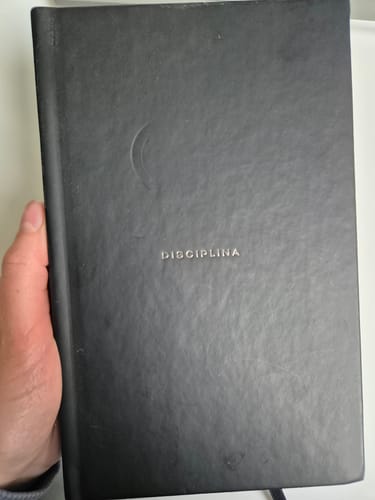 Customer photo review of Unikali užrašinė - grožio planuotė "DISCIPLINA"