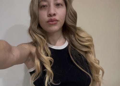 Customer photo review of Lace Front Alícia Loira Pontas Claras Ondulada