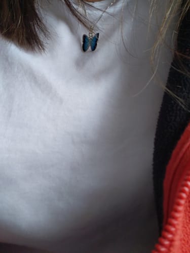 Customer photo review of Aretes Mariposa
