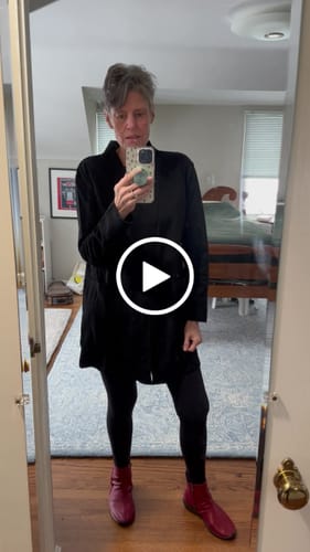 Customer video review of Kinsley Cardigan - Black