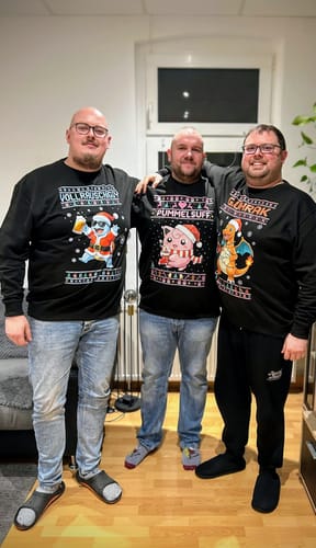 Customer photo review of Pummelsuff- Christmas Sweater
