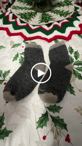 Customer video review of Womens Cozy Mini Crew Sock - Black