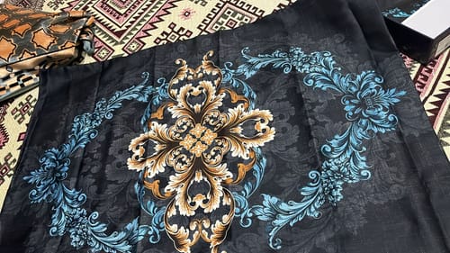 Customer photo review of Palace Saten Çift Kişilik Nevresim Takımı Dorhan Siyah