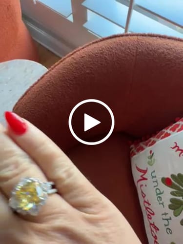 Customer video review of Halo Flower Canary Yellow CZ Split Shank Ring in Sterling Silver
