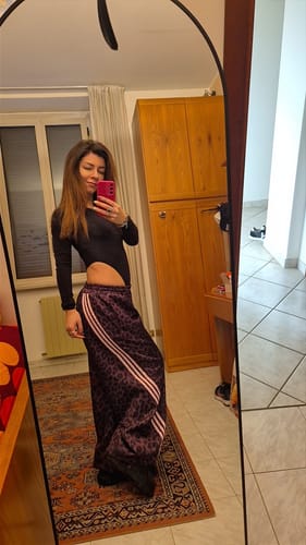 Customer photo review of Pantalone tuta Adileo rosa