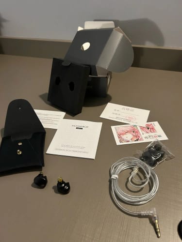 Customer photo review of MOONDROP CHU II High Performance Dynamic Driver IEMs Interchangeable Cable in-Ear Headphone